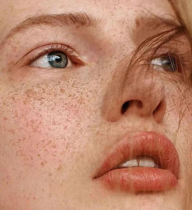 霜+隔离+粉底+身体乳一招亮白更显年轻AG真人百家家乐平台994瓶！1瓶=面(图12)