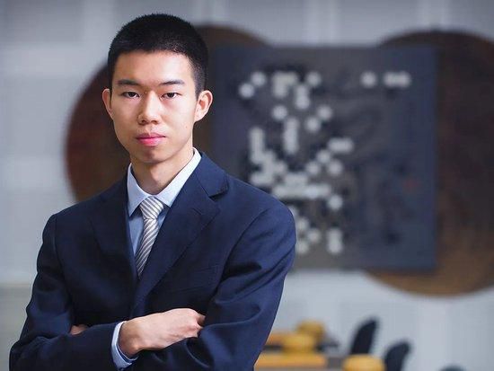 在大家纷纷表示“想念电影院”的时候，不少网友称，《误杀》正是自己最近看过的一部院线影片。